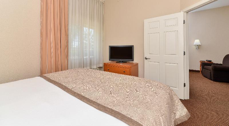 Candlewood Suites Winchester By Ihg Exterior photo